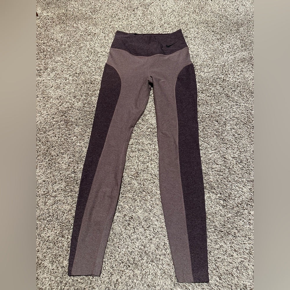 Nike Women’s Dri Fit leggings